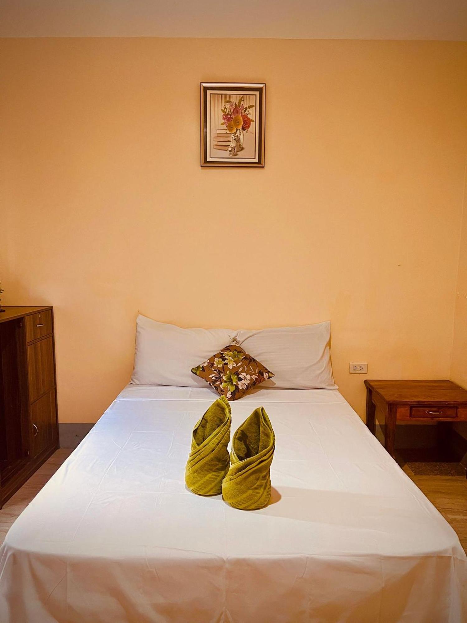 Indino Guesthouse Moalboal Exterior foto